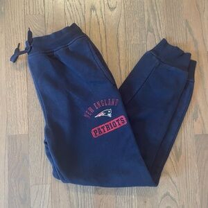 Youth NFL Patriots Joggers, Size Medium 10/12